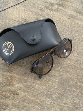 Ray-Ban | Accessories | Ray Ban Sunglasses 565g Made In  display picture 2